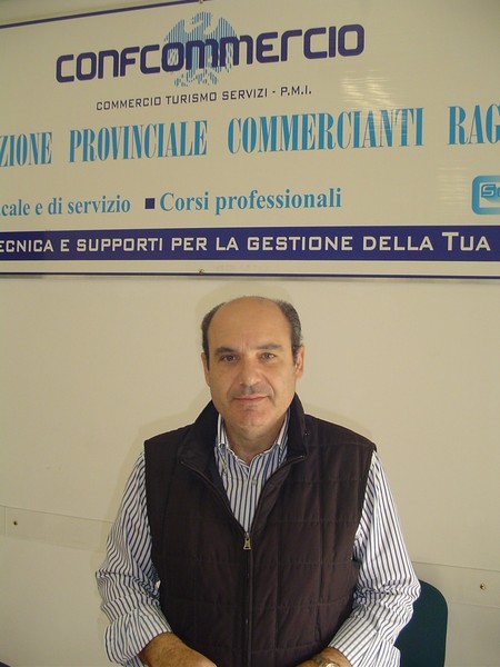 CENTRI COMMERCIALI NATURALI, ARRIVANO I BANDI