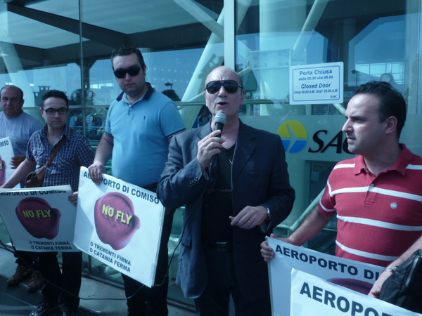 PACIFICA, PARTECIPATA ED ESEMPLARE OCCUPAZIONE DELL’AEROPORTO DI CATANIA