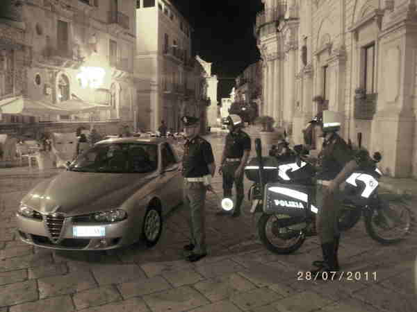 SCICLI, CONTROLLI DELLA POLIZIA