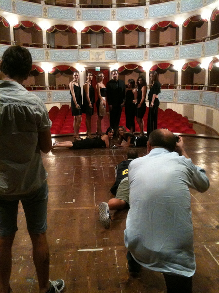 IL TEATRO GARIBALDI LOCATION DEL CALENDARIO 2012 DI SCHERMA