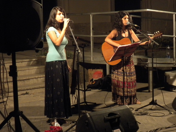 I CANTI DELLA MEMORIA DEL DUO HELIANTES E L’ARTE DI ALESSIA GRECO