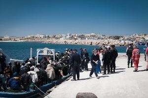 ARRESTATI I SEI SCAFISTI ARTEFICI DELLO SBARCO DI DOMENICA