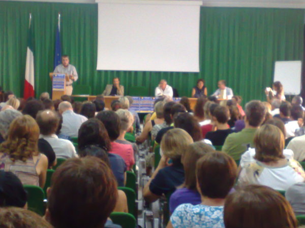 AUDITORIUM LICEO SCIENTIFICO “GALILEI” MODICA GREMITO DI GENITORI
