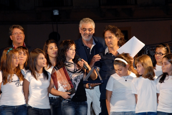 SCICLI, L’AMMINISTRAZIONE COMUNALE PREMIA 11 SOCIETA’ SPORTIVE