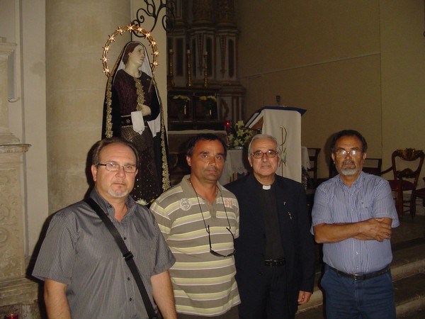 DOMENICA A RAGUSA IBLA LA SUGGESTIVA PROCESSIONE