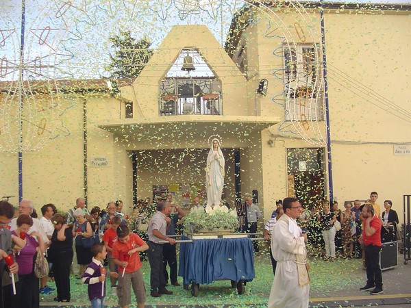 NUMEROSI FEDELI IN PROCESSIONE DOMENICA A SAN GIACOMO