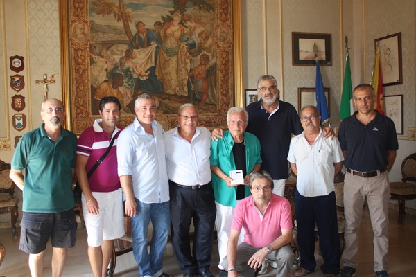 SCICLI, UN PREMIO ALLA CARRIERA DEL MAESTRO NINO PERRONE