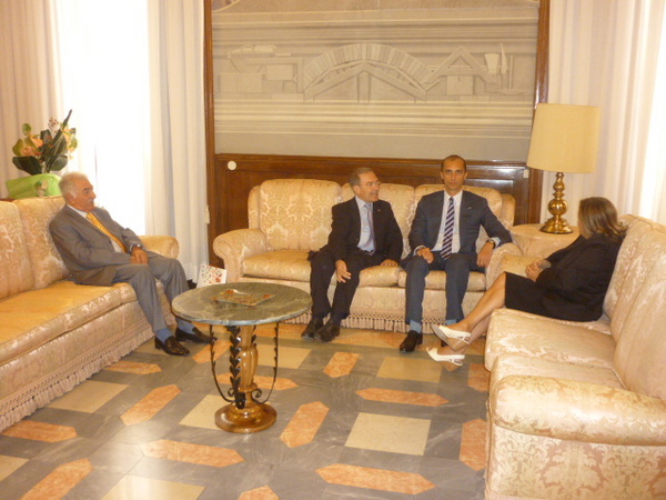 INCONTRO TRA IL PREFETTO E IL CONSOLE