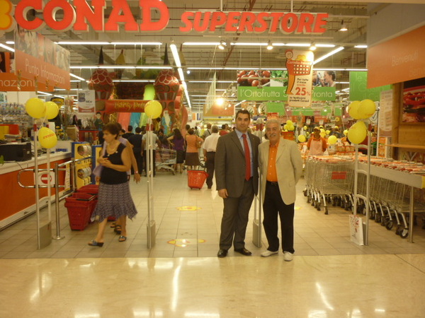 PER IL SECONDO COMPLEANNO DELLA STRUTTURA CONAD