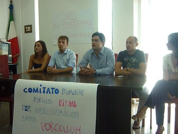 INIZIATIVA DI TANTI GIOVANI PER LA RACCOLTA DI FIRME