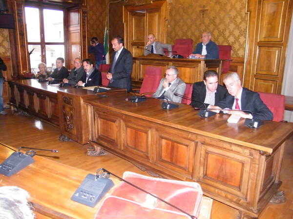 AULA CONSILIARE PIENA PER IL PROGETTO TERRA MIA