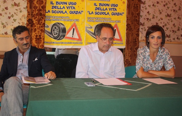 SCICLI, LA SOCIETA’ CONAD “LE LICCUMIE” ISTITUISCE UN PREMIO ATTRAVERSO UN CONCORSO DI IDEE PER GLI STUDENTI DELLE SCUOLE DELL’OBBLIGO DELLA CITTA’