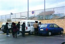 FACEVA IL TASSISTA ABUSIVO MENTRE ERA IN MALATTIA