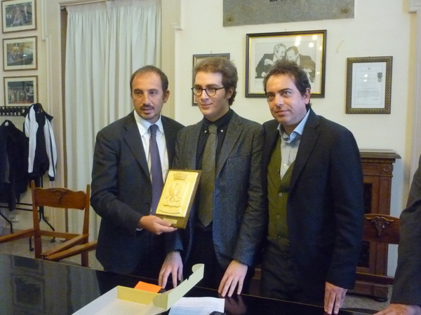 PREMIATO IL GIOVANE TENORE LORENZO LICITRA