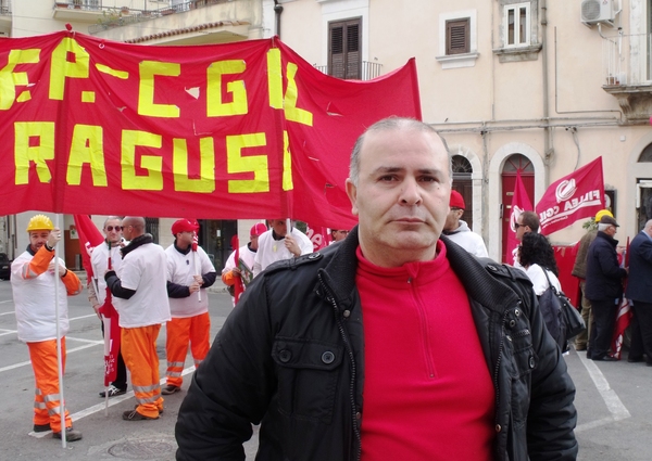 GLI OPERATORI DEL DEPURATORE DI MARINA DI RAGUSA IN PROTESTA PERCHÉ DA GIGUNO SENZA STIPENDI. VERTENZA ANCHE A CAVA DEI MODICANI. CHIESTO UN INCONTRO CON IL PREFETTO