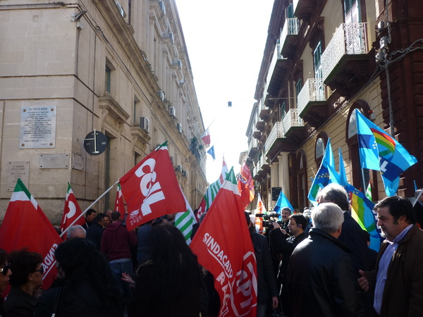 SCIOPERO GENERALE CONTRO LA MANOVRA