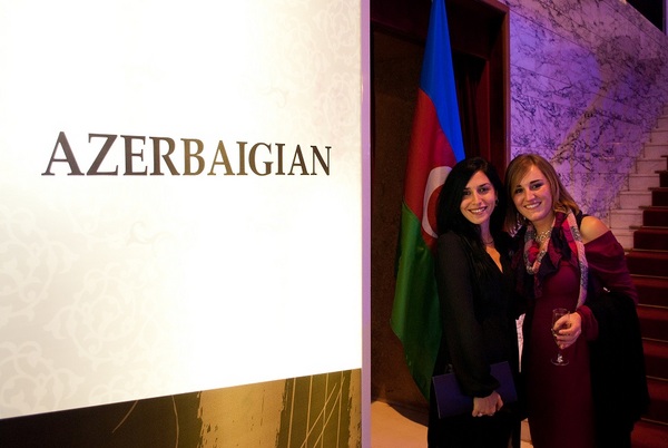 LA DOTT.SSA MARZIA TROVATO E L’AZERBAIJAN: CONOSCIAMO E FACCIAMOCI CONOSCERE DAL CAUCASO