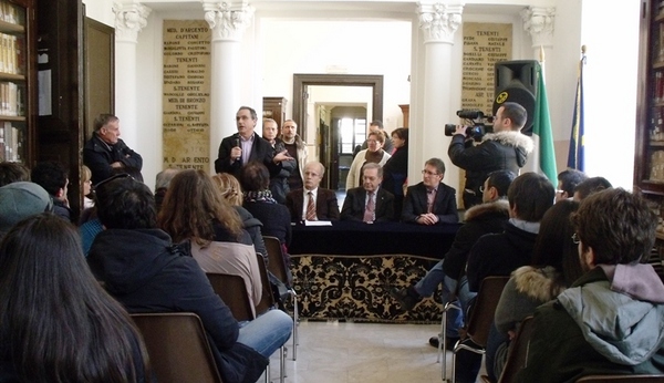 ASSEMBLEA AL LICEO CAMPAILLA DI MODICA