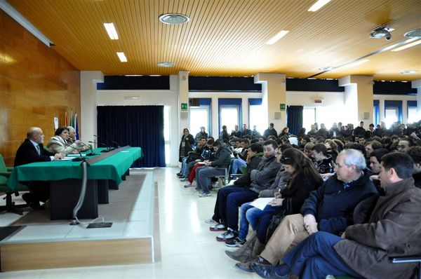 NO ALL’ACCORPAMENTO  DELL’ISTITUTO TECNICO INDUSTRIALE “ETTORE MAJORANA” DI RAGUSA
