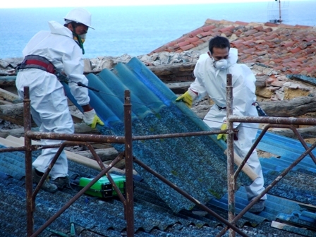 AVEVA CONTRATTO L’ASBESTOSI DOPO AVER LAVORATO A BORDO DI NAVI AMERICANE: RISARCITO UN MARITTIMO POZZALLESE