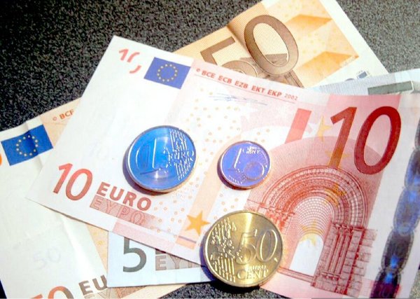 Reddito di cittadinanza: da oggi le domande. Ecco come fare