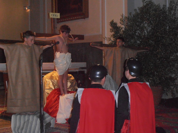 LA PASSIONE DI CRISTO INTERPRETATA DAI RAGAZZI DEL CATECHISMO