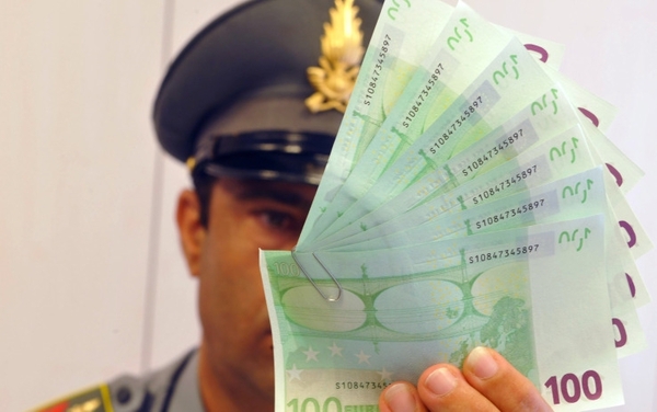 FERMATO UN MALTESE DALLA GUARDIA DI FINANZA MENTRE TENTAVA DI IMPORTARE ILLECITAMENTE DENARO CONTANTE