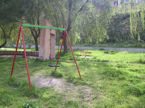 PARCHI GIOCHI ABBANDONATI A MODICA, LA PROTESTA DELL’ASSOCIAZIONE “CITTADINI LIBERI”
