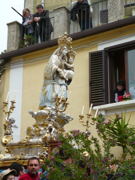 “A CALATA RA MARONNA”