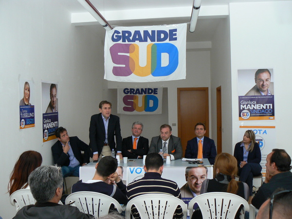 PRESENTAZIONE DELLA LISTA GRANDE SUD A POZZALLO