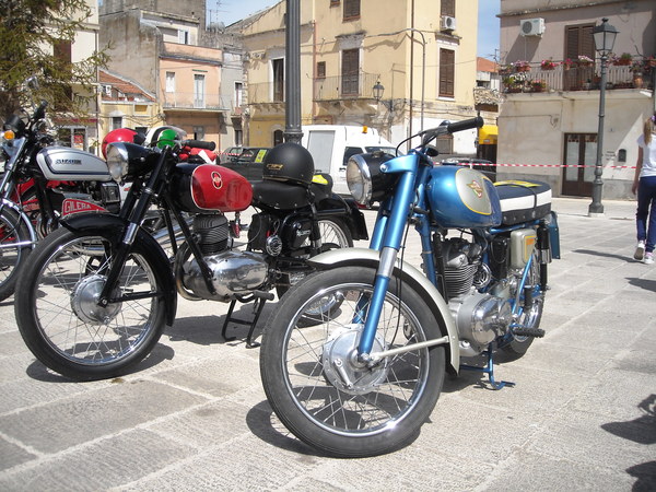 TRA BAROCCO E MOTO D’EPOCA AD IBLA