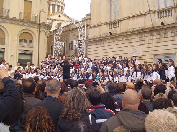 L’ABBRACCIO DELLA CITTA’ DI COMISO A MARIA ADDOLORATA