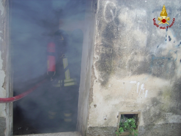 INCENDIO IN UN’ABITAZIONE DI IBLA