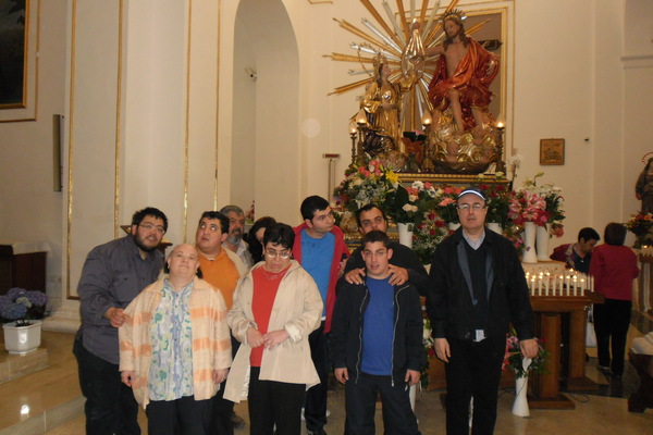 I RAGAZZI DELL’ANFFAS HANNO VISITATO LA CHIESA DELLA MADONNA DELLE GRAZIE