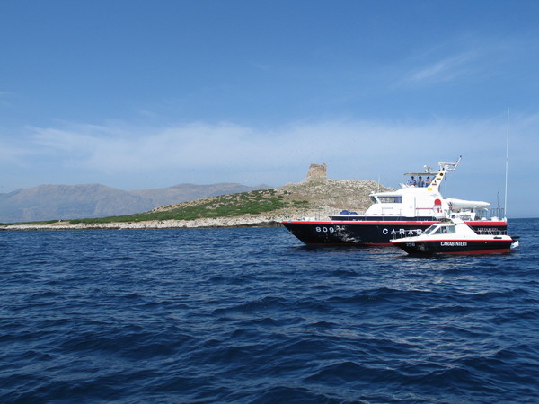 SICILIA CONTROLLI DEI CARABINIERI LUNGO I LITORALI