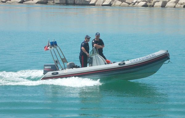 I CARABINIERI DENUNCIANO PESCATORE PALERMITANO