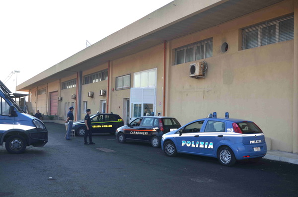 ARRESTATI 14 CITTADINI EXTRACOMUNITARI PER I DISORDINI  DI POZZALLO.-