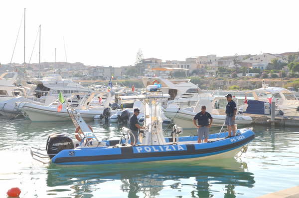 SALVA LA DONNA “SCOMPARSA” TRA GLI SCOGLI DI S. BARBARA E I GESUITI
