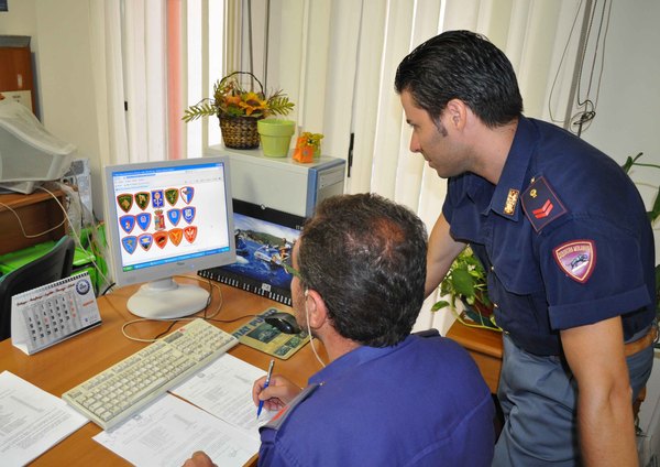 POLIZIA ANTICRIMINE DENUNCIATI SETTE PREGIUDICATI