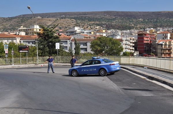 TRE TUNISINI IN CARCERE PER TENTATO OMICIDIO E RESISTENZA A P.U