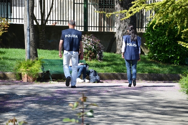 LA SQUADRA MOBILE DI RAGUSA SU DIVERSI FRONTI
