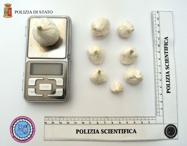 SPACCIATORI? NO, SOLO UNA TRUFFA O FRODE IN COMMERCIO!?