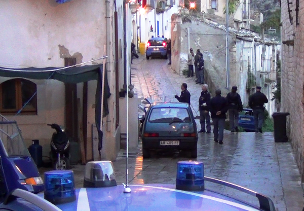 ARRESTATO DALLA POLIZIA DI STATO PREGIUDICATO