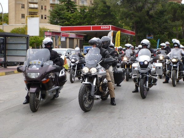 SI SVOLGE LA NONA MOTO FIACCOLATA CITTÀ DI RAGUSA