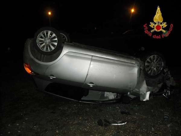 INCIDENTE STRADALE IN VIALE DELLE AMERICHE
