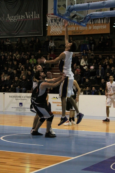VINCE AGEVOLMENTE LA NOVA VIRTUS