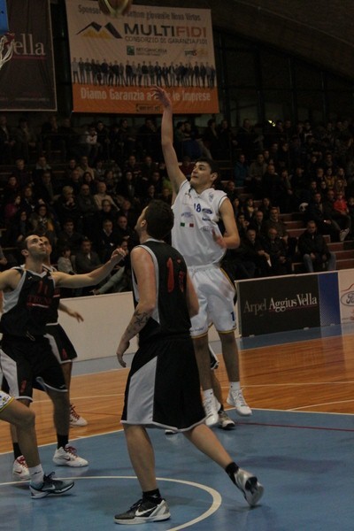 VINCE LA NOVA VIRTUS