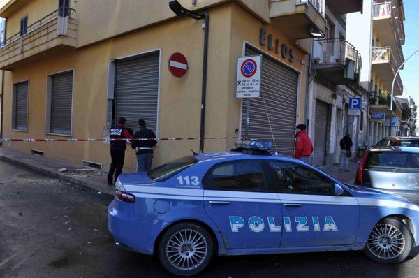 VITTORIA SI SVEGLIA NEL TERRORE SCONCERTANTE