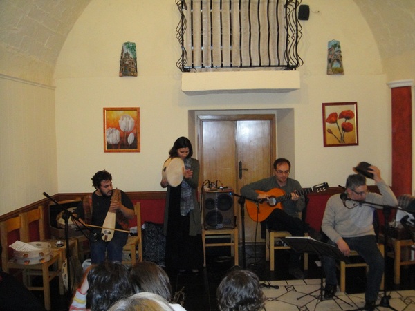 CANTI TRADIZIONALI E POPOLARI DEL SUD ITALIA