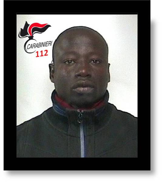 COMISO: ARRESTATO PUSHER VILLA COMUNALE